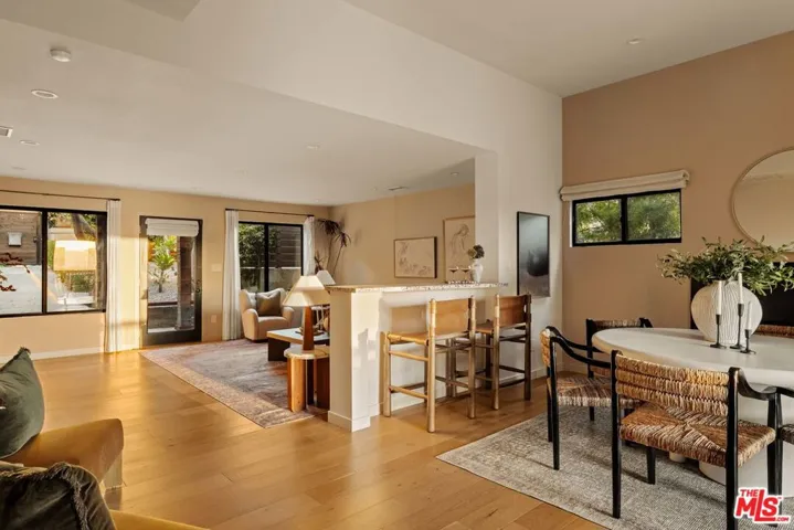 937 Lucile Avenue, Los Angeles, California 90026