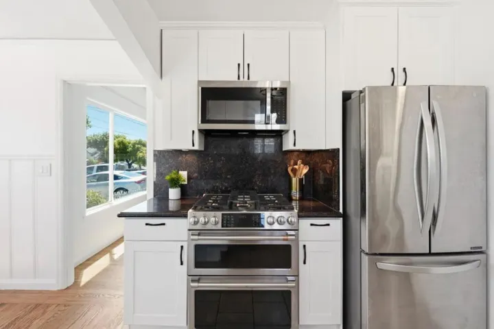 527 Poplar Avenue, San Bruno, California 94066