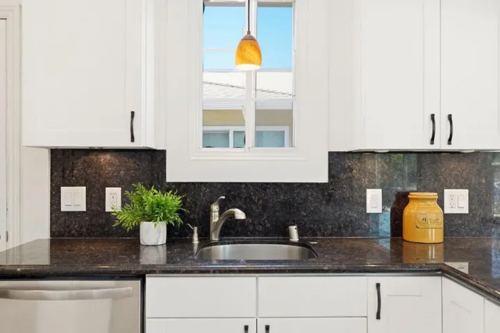 527 Poplar Avenue, San Bruno, California 94066