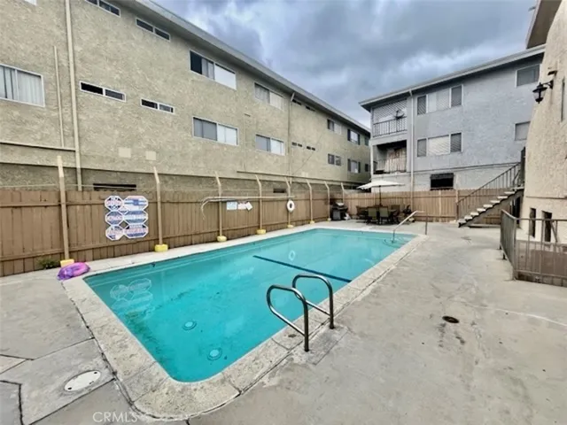 13717 Chadron Avenue 14, Hawthorne, California 90250