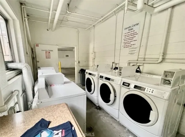 13717 Chadron Avenue 14, Hawthorne, California 90250