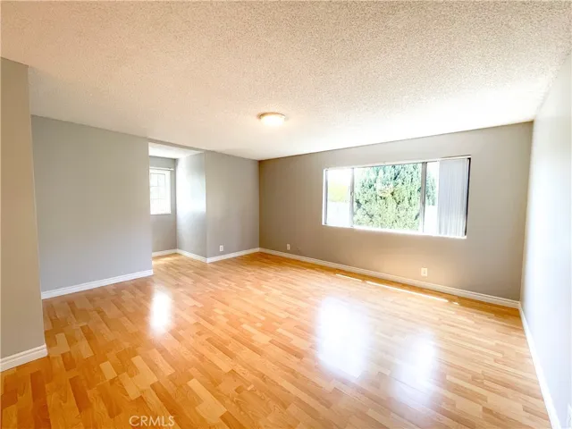 13717 Chadron Avenue 14, Hawthorne, California 90250