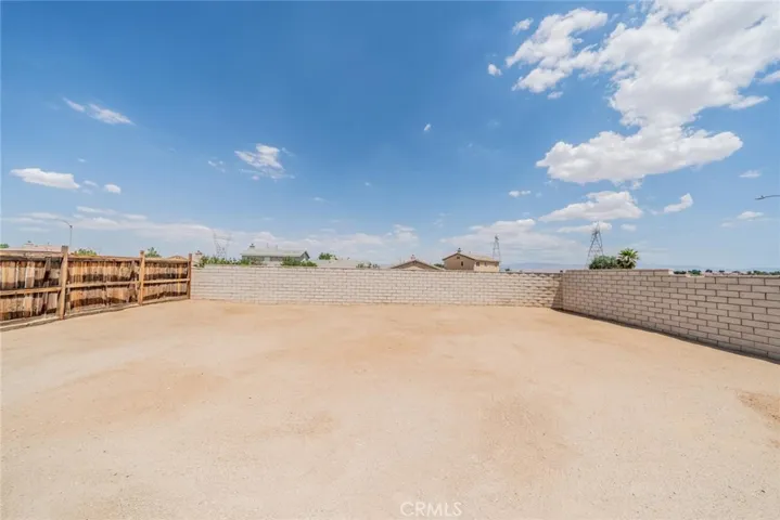 14577 Crossing Trail, Victorville, California 92394