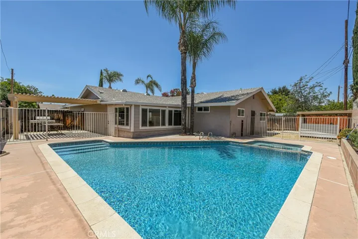 372 Village, Hemet, California 92544