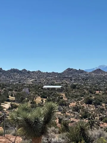 5437 Davis Way, Yucca Valley, California 92284