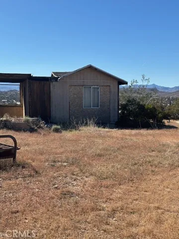 5437 Davis Way, Yucca Valley, California 92284