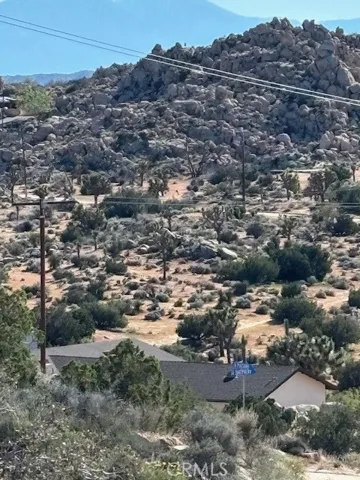 5437 Davis Way, Yucca Valley, California 92284