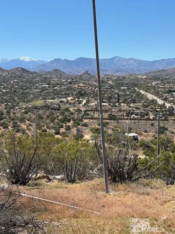 5437 Davis Way, Yucca Valley, California 92284