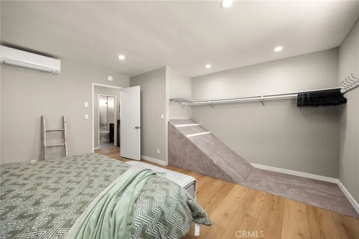2452 Chelsea Place M, Santa Monica, California 90404