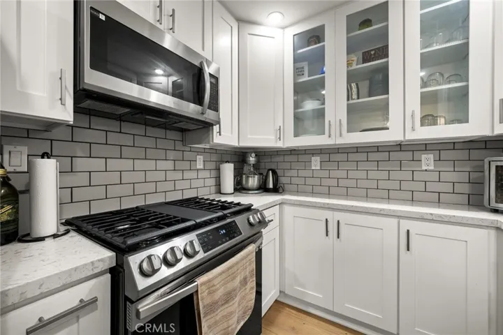 2452 Chelsea Place M, Santa Monica, California 90404