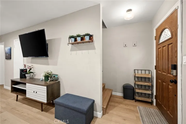 2452 Chelsea Place M, Santa Monica, California 90404