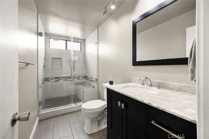2452 Chelsea Place M, Santa Monica, California 90404