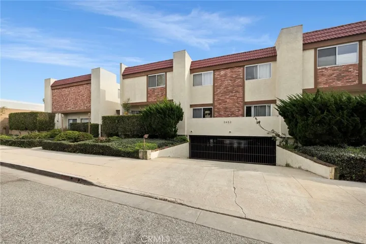 2452 Chelsea Place M, Santa Monica, California 90404