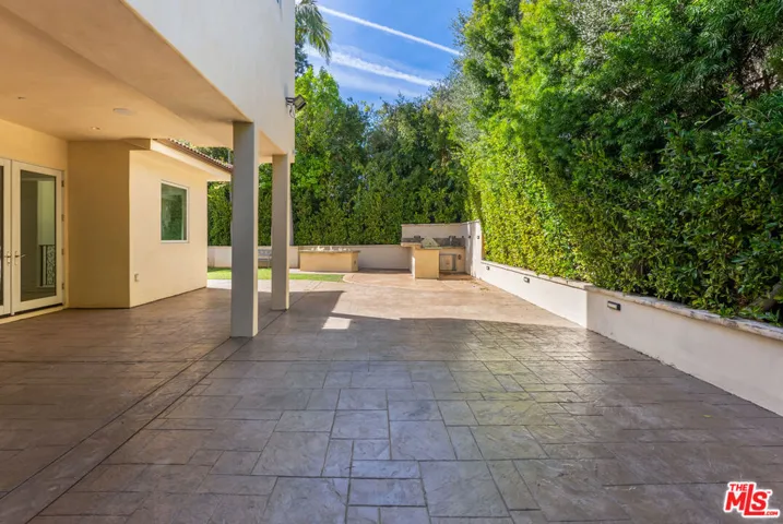 391 S Saltair Avenue, Los Angeles, California 90049