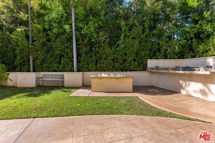 391 S Saltair Avenue, Los Angeles, California 90049