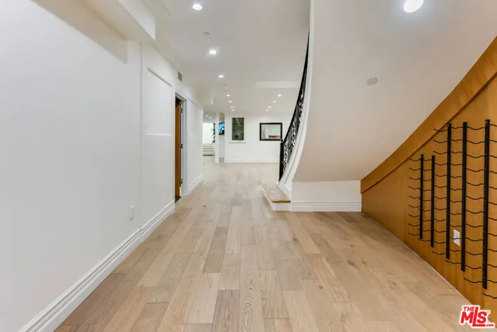 391 S Saltair Avenue, Los Angeles, California 90049