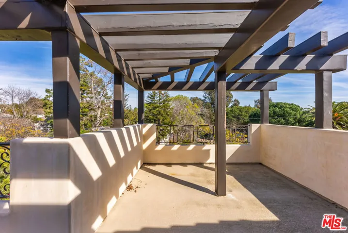 391 S Saltair Avenue, Los Angeles, California 90049