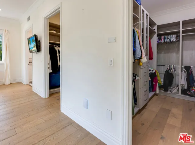 391 S Saltair Avenue, Los Angeles, California 90049