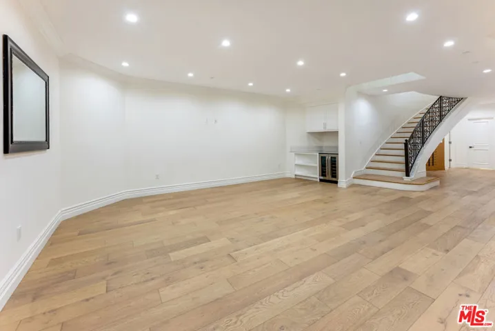 391 S Saltair Avenue, Los Angeles, California 90049