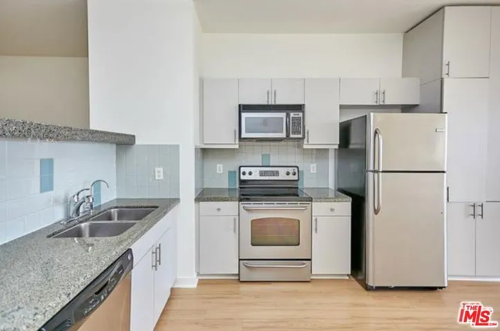 3810 Wilshire Boulevard 809, Los Angeles, California 90010