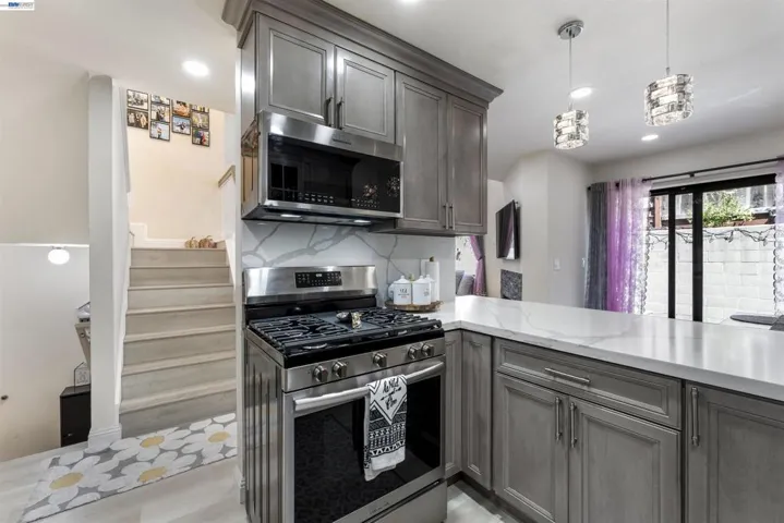 903 Appian Knoll Ct, El Sobrante, California 94803