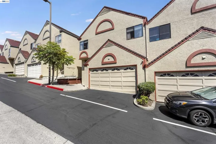 903 Appian Knoll Ct, El Sobrante, California 94803