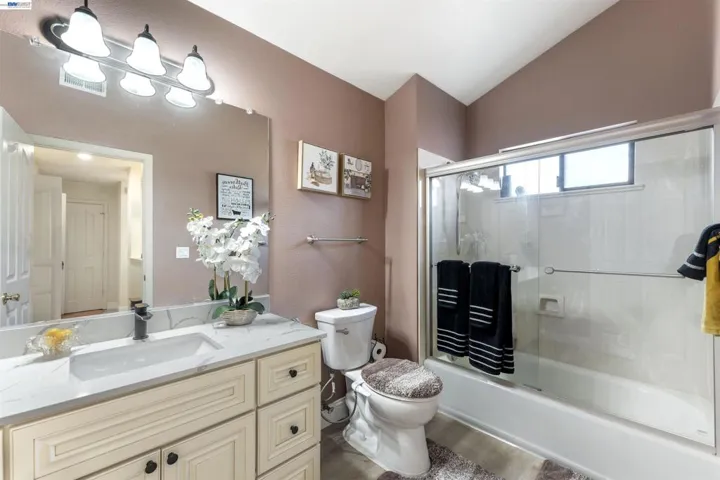 903 Appian Knoll Ct, El Sobrante, California 94803