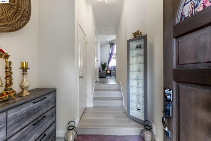 903 Appian Knoll Ct, El Sobrante, California 94803