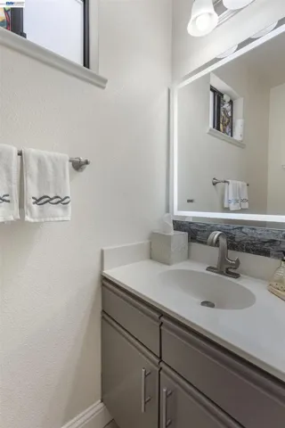 903 Appian Knoll Ct, El Sobrante, California 94803