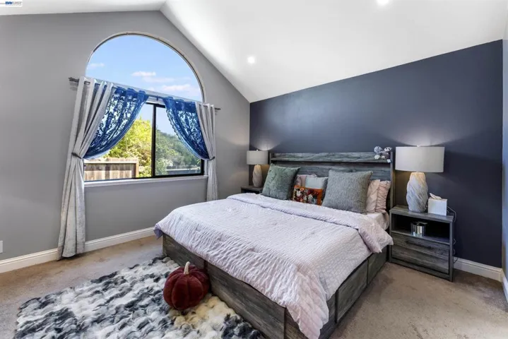 903 Appian Knoll Ct, El Sobrante, California 94803