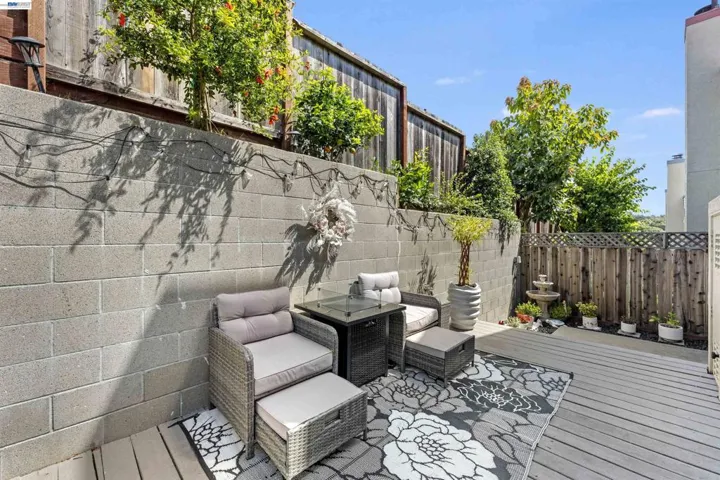 903 Appian Knoll Ct, El Sobrante, California 94803