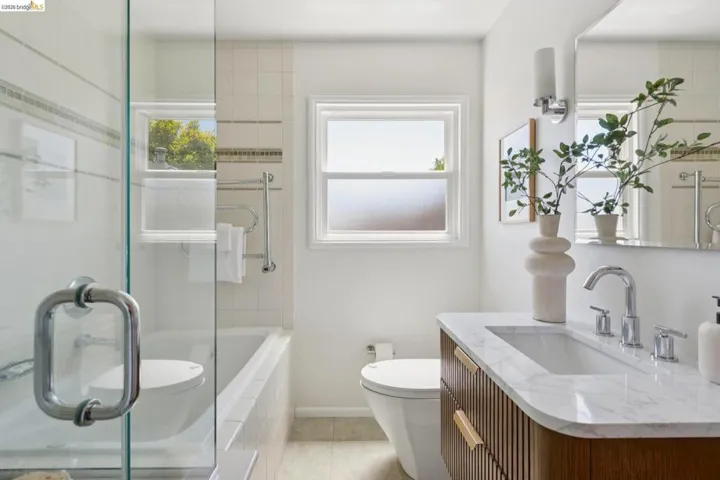 1849 Brentwood Rd, Oakland, California 94602