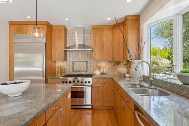 1849 Brentwood Rd, Oakland, California 94602