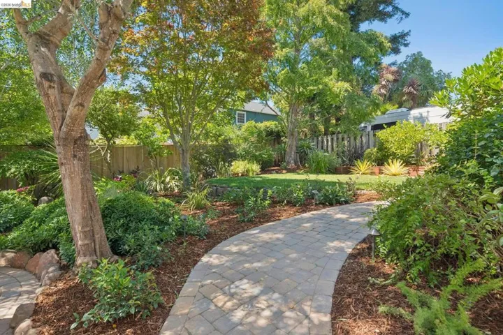 1849 Brentwood Rd, Oakland, California 94602