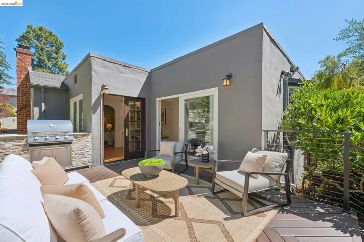 1849 Brentwood Rd, Oakland, California 94602