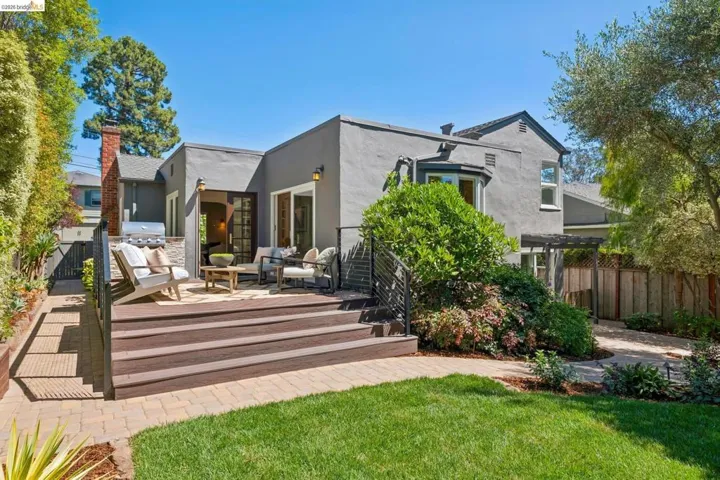 1849 Brentwood Rd, Oakland, California 94602