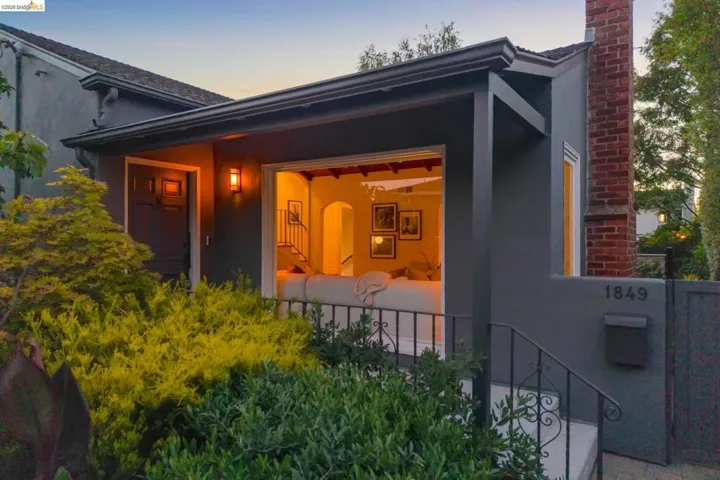1849 Brentwood Rd, Oakland, California 94602