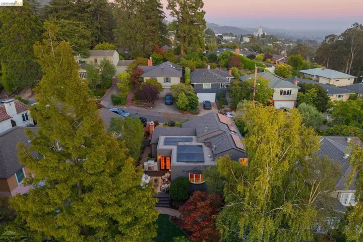 1849 Brentwood Rd, Oakland, California 94602