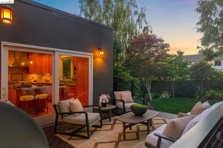 1849 Brentwood Rd, Oakland, California 94602