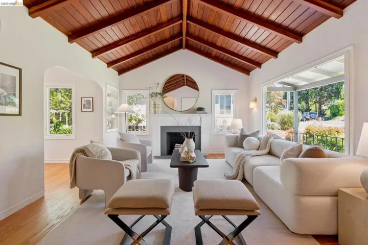 1849 Brentwood Rd, Oakland, California 94602