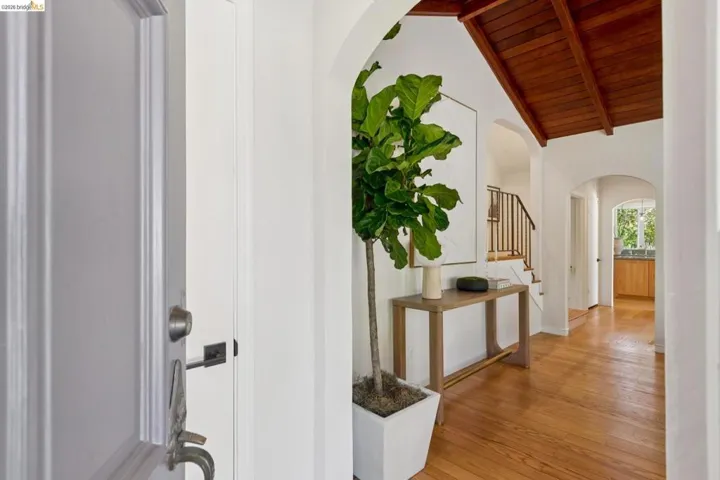 1849 Brentwood Rd, Oakland, California 94602