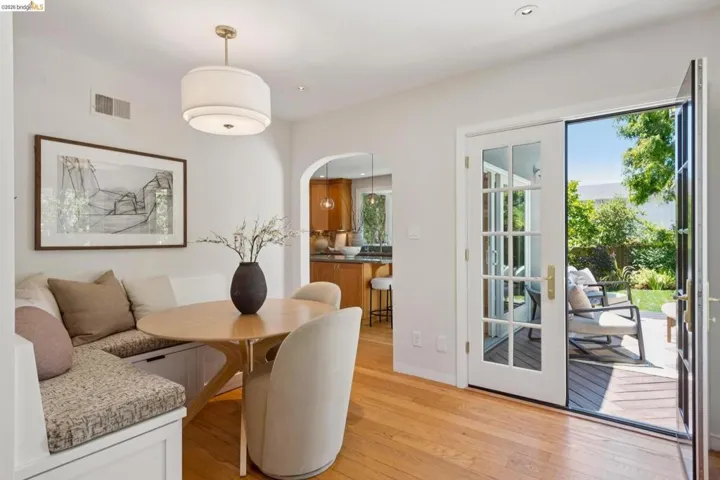 1849 Brentwood Rd, Oakland, California 94602