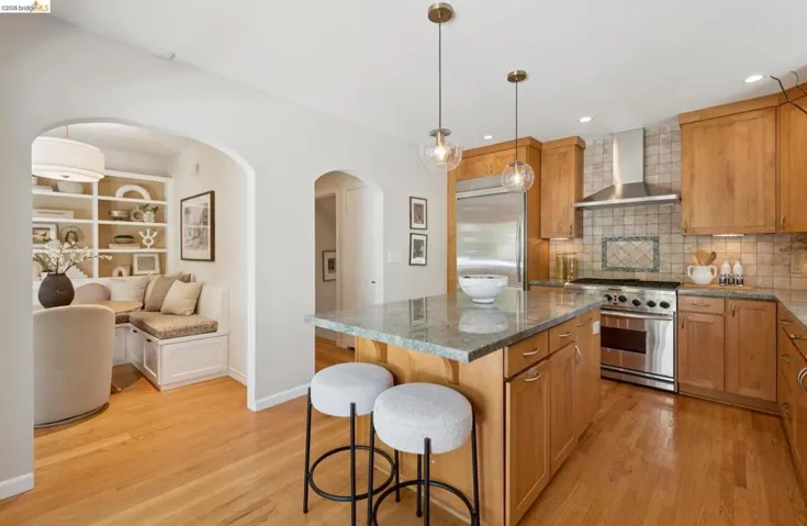 1849 Brentwood Rd, Oakland, California 94602