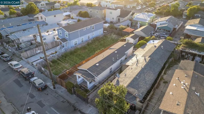1031 70th Ave, Oakland, California 94621-3213