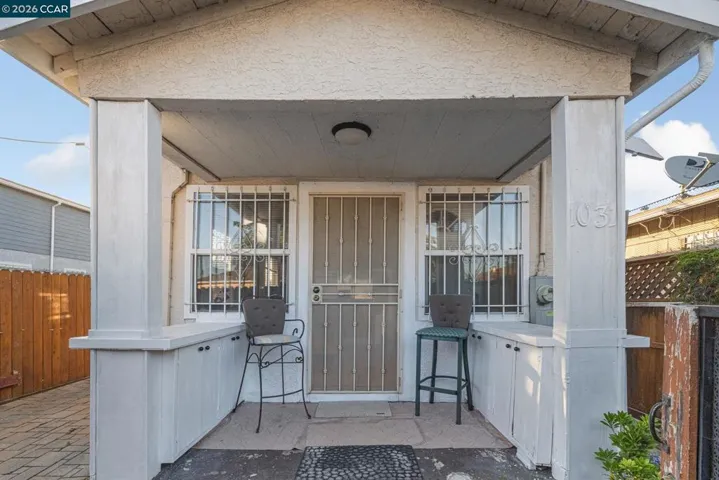 1031 70th Ave, Oakland, California 94621-3213