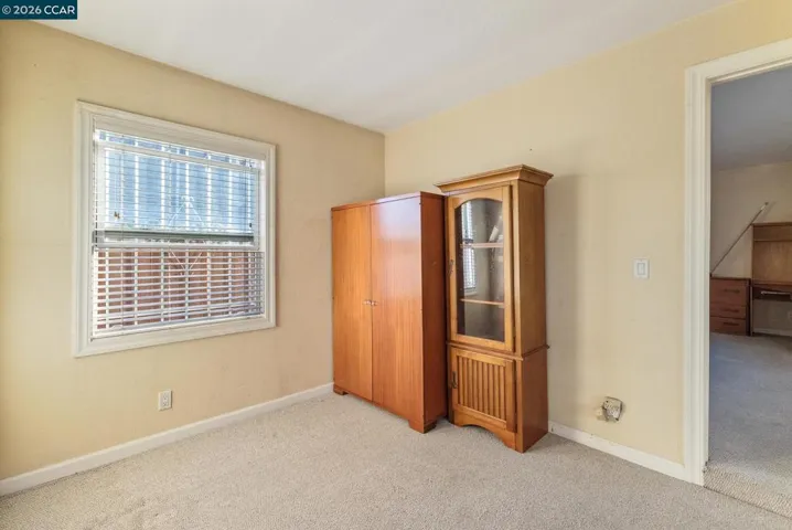 1031 70th Ave, Oakland, California 94621-3213