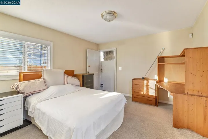 1031 70th Ave, Oakland, California 94621-3213