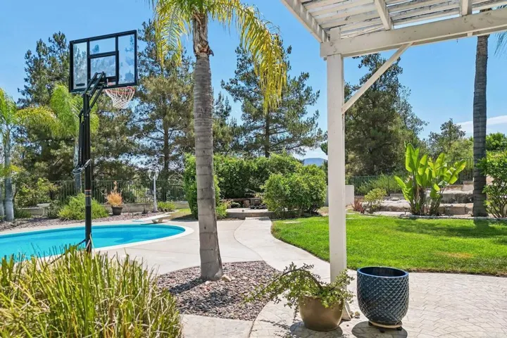45608 Corte Royal, Temecula, California 92592