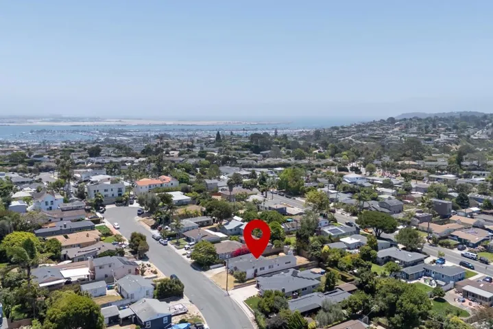 3939 Santa Cruz Avenue, San Diego, California 92107