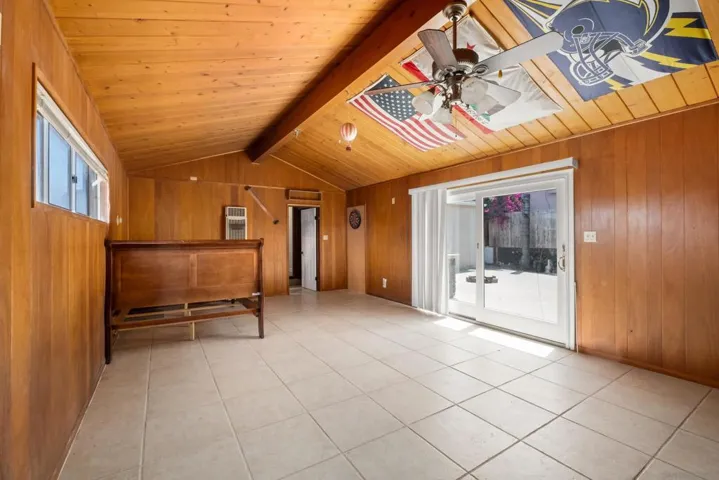 3939 Santa Cruz Avenue, San Diego, California 92107